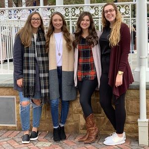 Meet your Posher, Bri